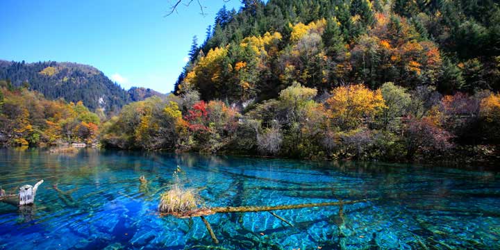 Top 10 China Attractions - Jiuzhaigou Valley 