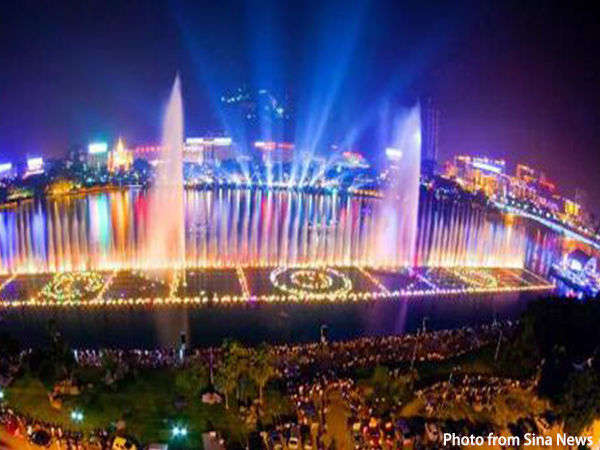 Take Part in the Liuzhou International Water Carnival