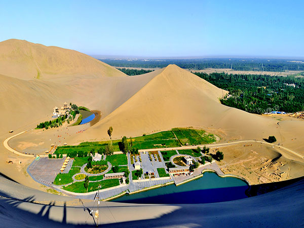 Crescent Spring and Singing Sand Dune