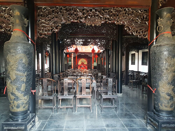 Shi Courtyard