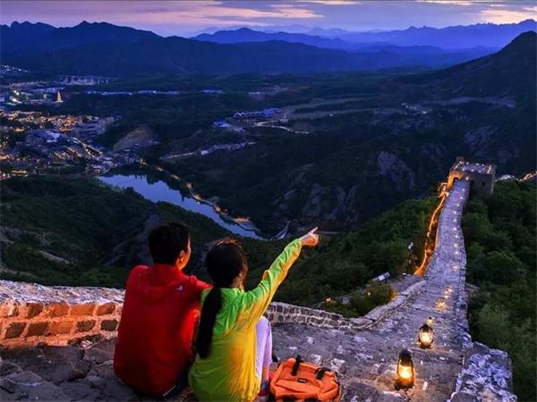 4 Days Beijing Essence with Stunning Night View of Great Wall
