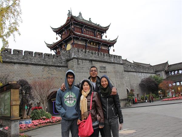 Top Rated Chengdu Day Tour