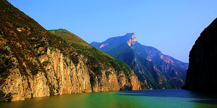 Qutang Gorge-Yangtze River