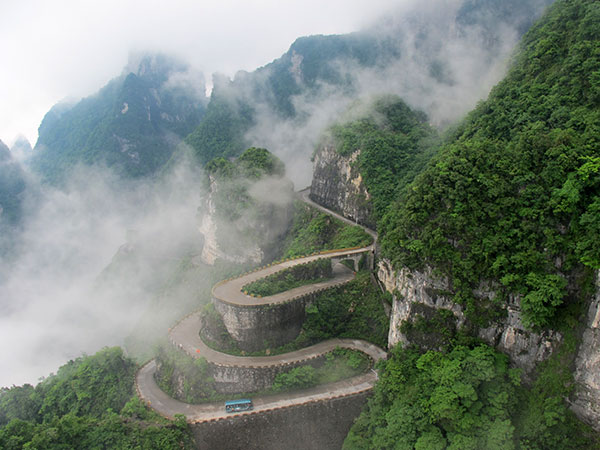 12 Days Admire the Beauty of Jiuzhaigou & Zhangjiajie
